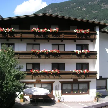 Pension Oetztalerhof Bed & Breakfast