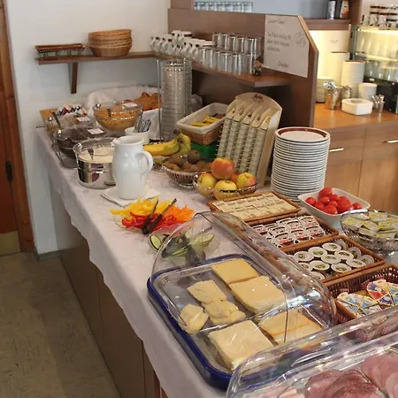 Pension Oetztalerhof Bed & Breakfast Sautens